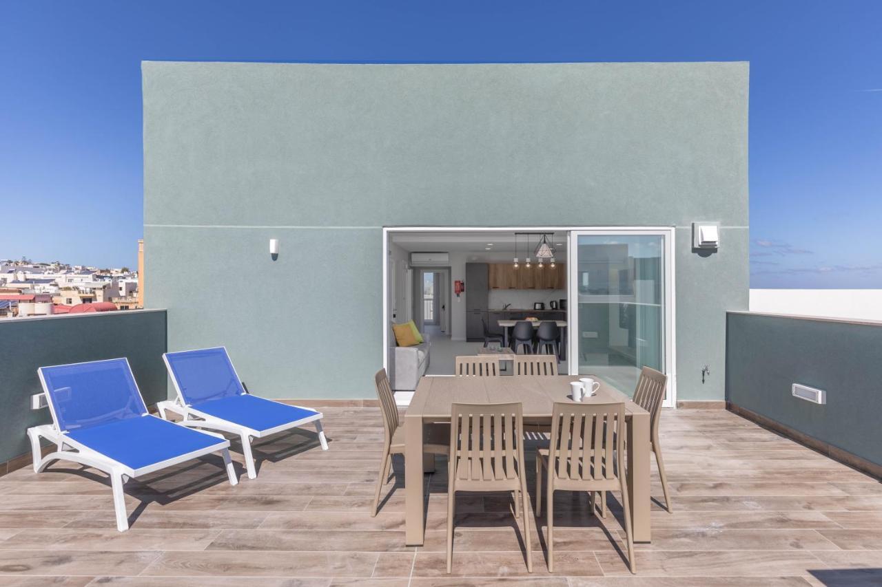 Unique Penthouse With Private Heated Jacuzzi, Close To Restaurants And Night Life Is-Swieqi Exterior foto